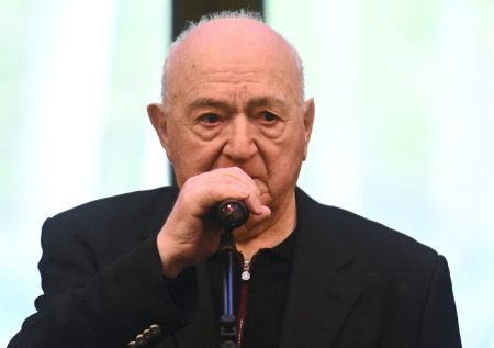 Стали известны дата и место прощания с Симоняном