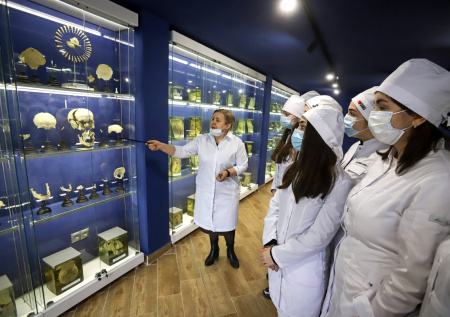 В России назвали срок обязательной отработки для выпускников медвузов