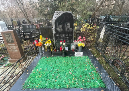 «Мне на вас плевать»: племянница Мордюковой о скандале из-за ее могилы