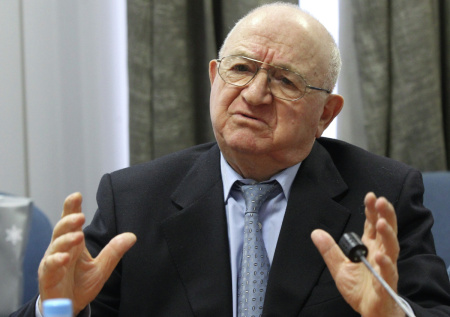 «Трудное время»: УЕФА о смерти Симоняна