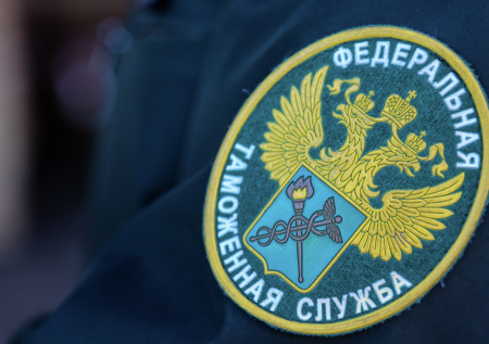 Таможенники передали военным запчасти к самолетам на 1,42 млрд рублей