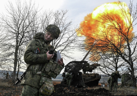 «Средневековый» штурм в ДНР, токсичные БПЛА: новости СВО к утру 25 ноября