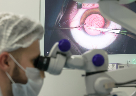 Россиянин год жил с осколком снайперской пули в глазу