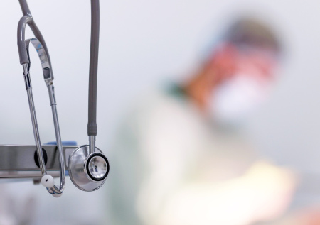 Врачи из региона впервые установили ребенку стимулятор блуждающего нерва