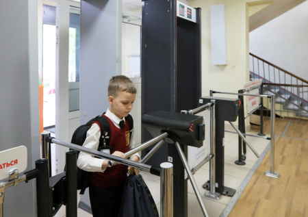 В российских школах могут ввести биометрию