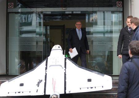 «Сами-то верите»: посол Озеров о посадке дрона в Молдавии