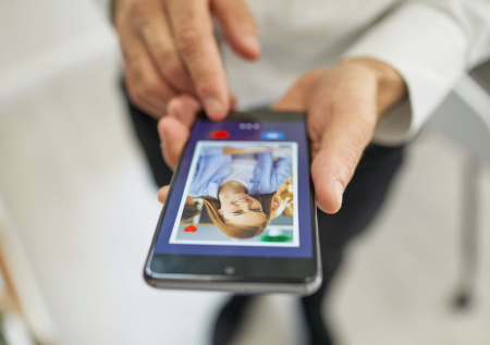 Названы признаки неготовности мужчины к отношениям