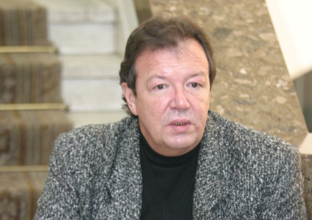 Перечислены российские звезды-рекордсмены по количеству браков