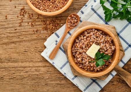 Гречка, которая сама доходит без варки: простой способ сохранить максимум пользы и освободить время на утро