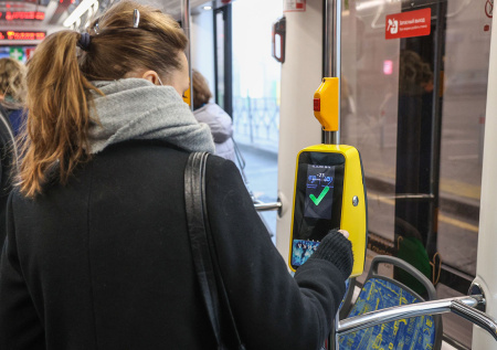 Названы новые цены на проезд в московском транспорте в 2026 году