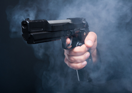 Во Владивостоке школьник выстрелил из газового пистолета во время урока