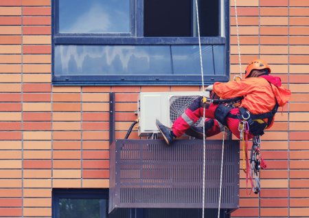 Собственникам квартир напомнили о новых требованиях и ограничениях