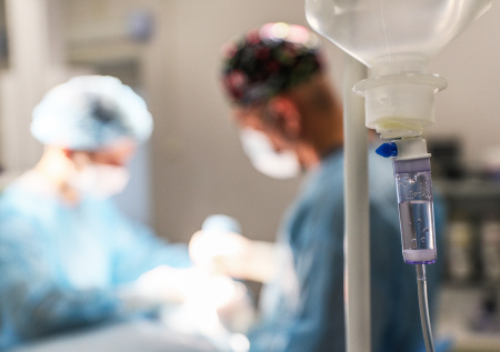 Пенсионер обварился в луже с кипятком и попал на видео