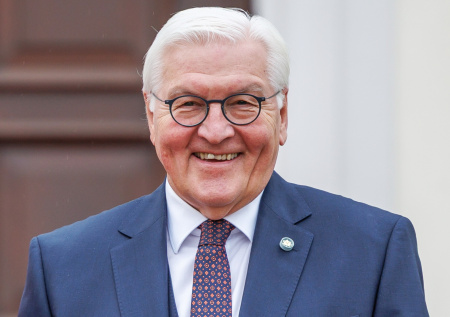 «Флюгер» и злейший русофоб: кто такой президент ФРГ Штайнмайер