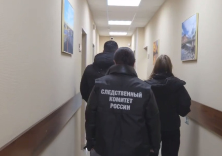 Сбегала из «идеальной семьи»: что известно о девочке, убившей мать