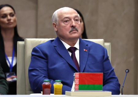 Лукашенко пошутил о передаче Киргизии ее экс-президента