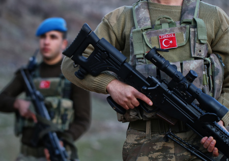 В Турции назвали условие для возможности отправки миротворцев на Украину