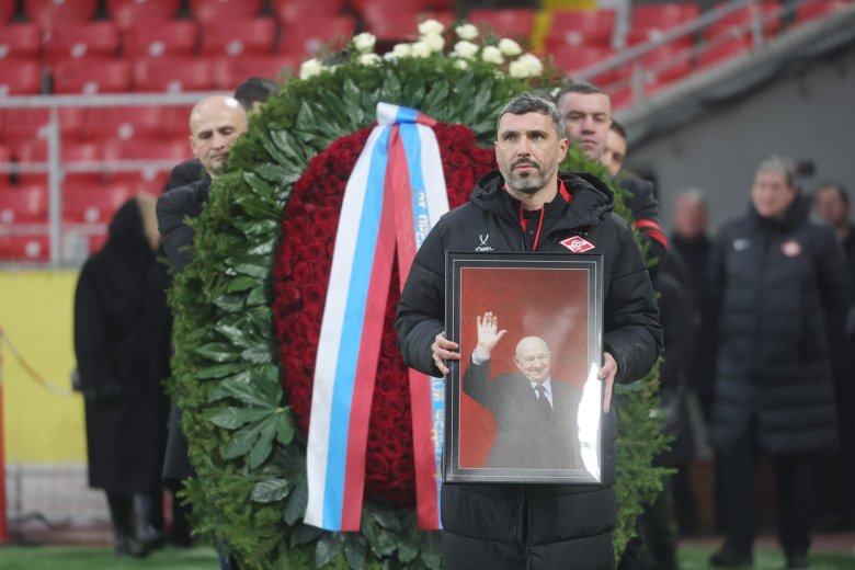 Прощание с олимпийским чемпионом Никитой Симоняном