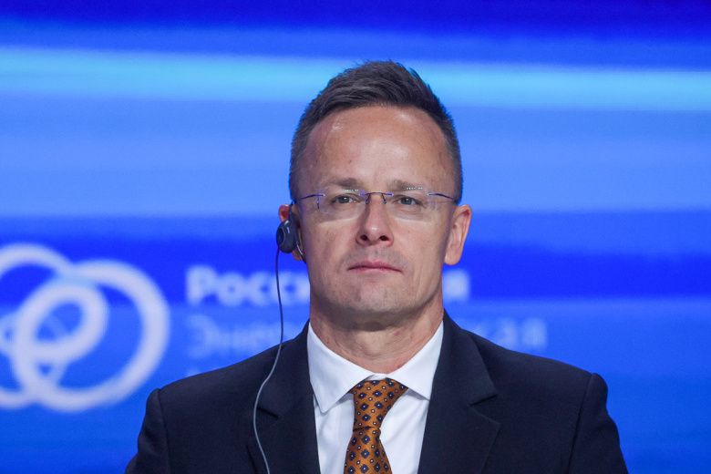 Петер Сийярто