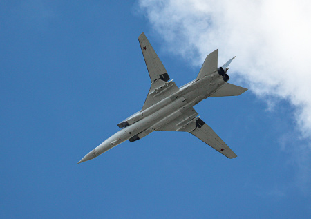 Бомбардировщики Ту-22М3 выполнили плановый полет над Балтийским морем