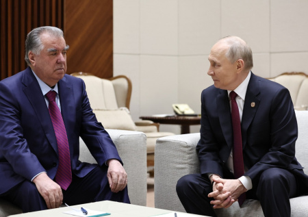 Стало известно, о чем Путин говорил с лидером Таджикистана