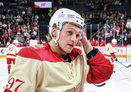 Российский хоккеист помог «Миннесоте» обыграть «Чикаго»