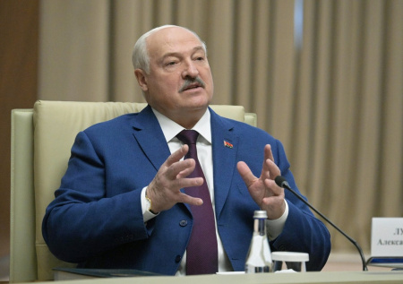 Лукашенко заявил о подготовке к войне