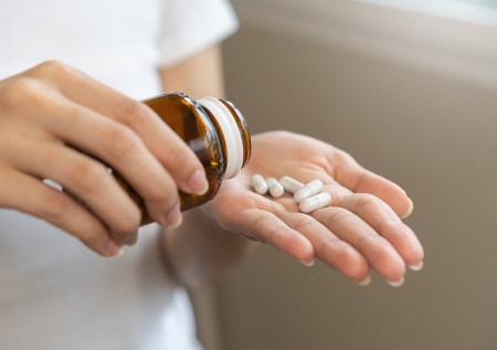 «Вплоть до запрещенных веществ»: раскрыт масштаб фальсификации среди БАДов