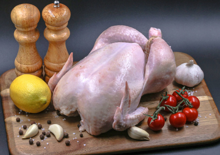 Врач объяснил, можно ли заразиться птичьим гриппом через еду