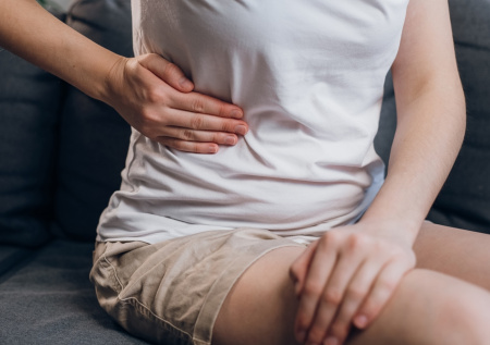 Биолог предупредила об опасности заражения паразитами от собак