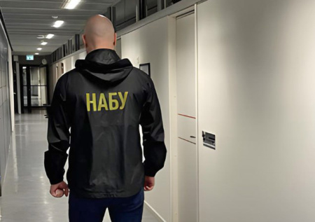 НАБУ более двух лет прослушивало одного из «Слуг народа»