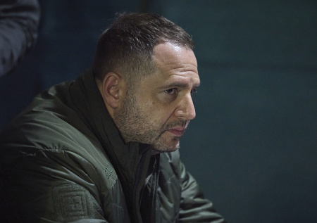 К Ермаку нагрянули с обыском после отказа от важного пункта плана Трампа