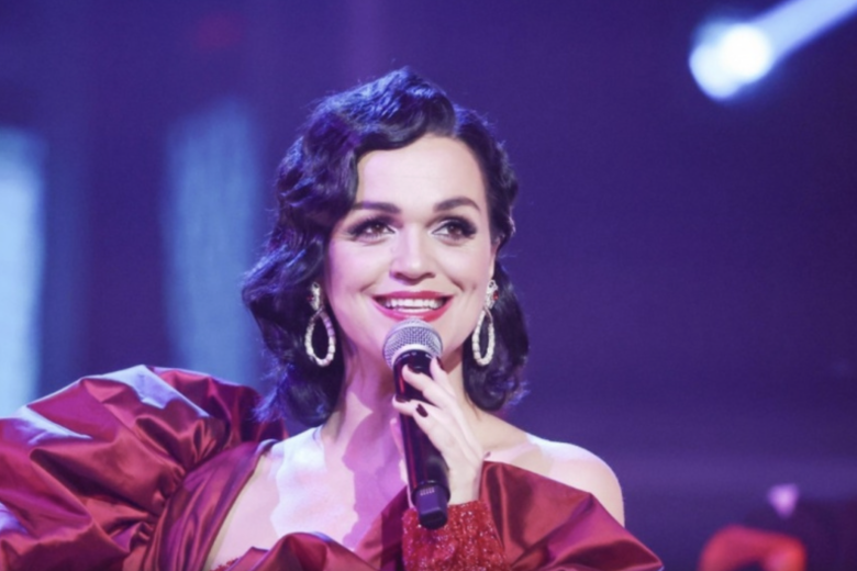 Певица Слава