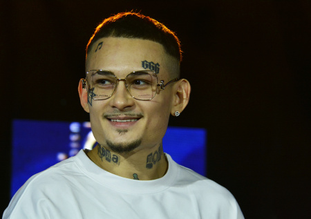 Рэпер-иноагент запретил флаг Украины на своем концерте