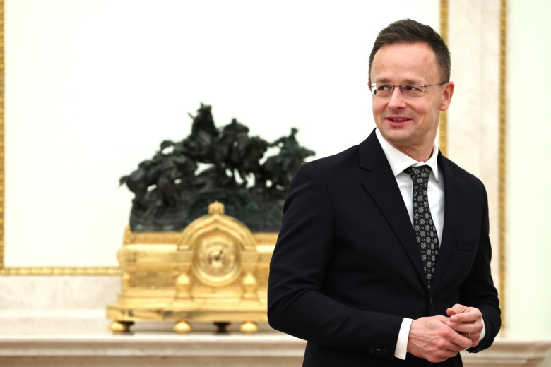 Петер Сийярто