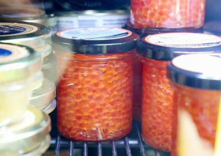Россиянам рассказали, стоит ли замораживать красную икру