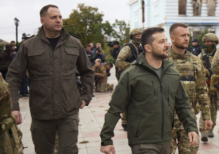 В ГД ответили, останется ли Зеленский при власти после отставки Ермака