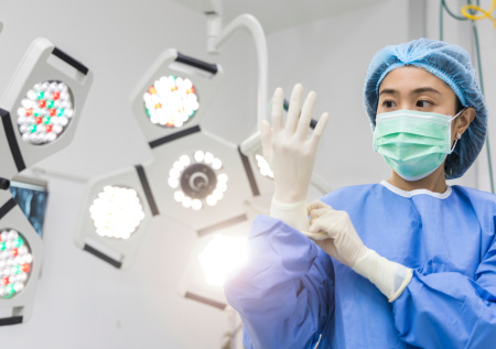 Китаец 35 лет проходил со странным предметом в желудке