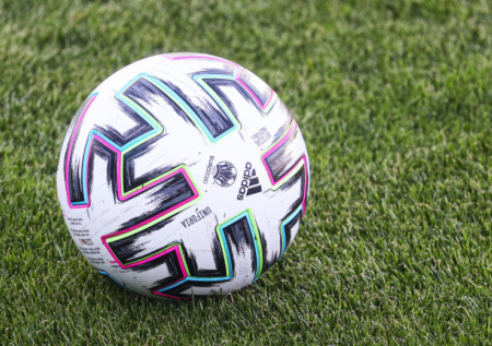 «Балтика» обыграла «Спартак» в присутствии 19 тыс. зрителей