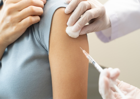 В США раскрыли страшные последствия вакцины от COVID-19