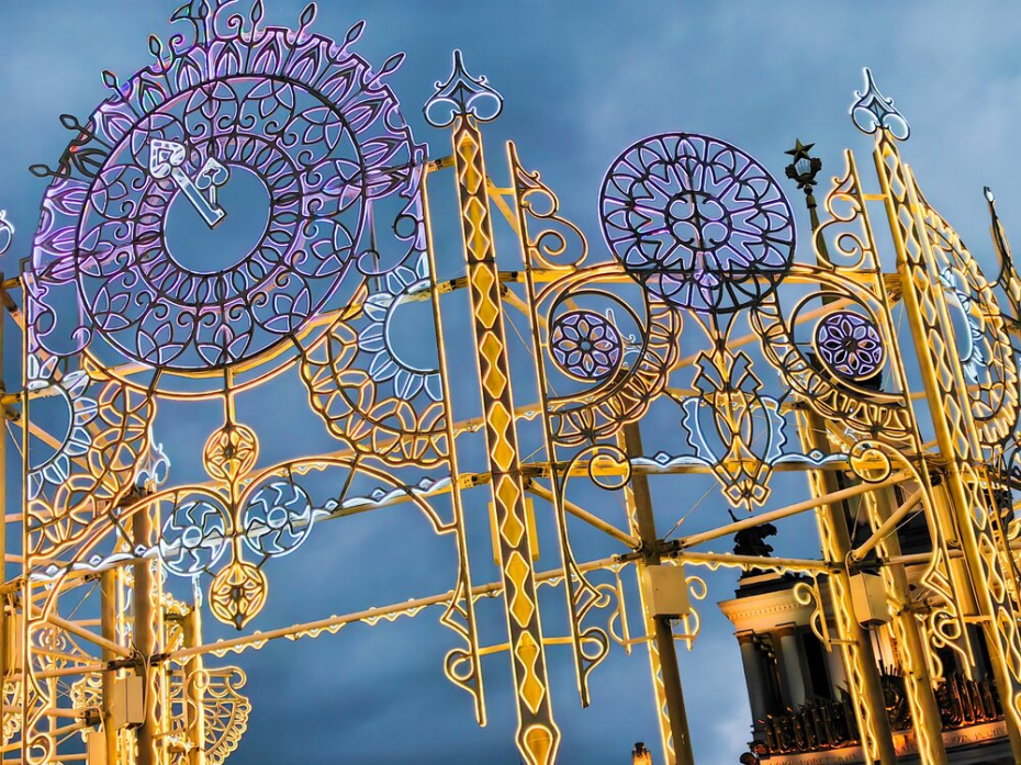 Новогодние световые инсталляции на ВДНХ