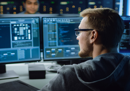 Минцифры получит почти 17 млрд на создание четырех спутников