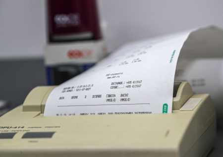 Стало известно о новой двухступенчатой схеме мошенников с товарными чеками