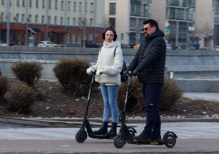 Погода в Москве в воскресенье, 30 ноября: зима в этом году откладывается?