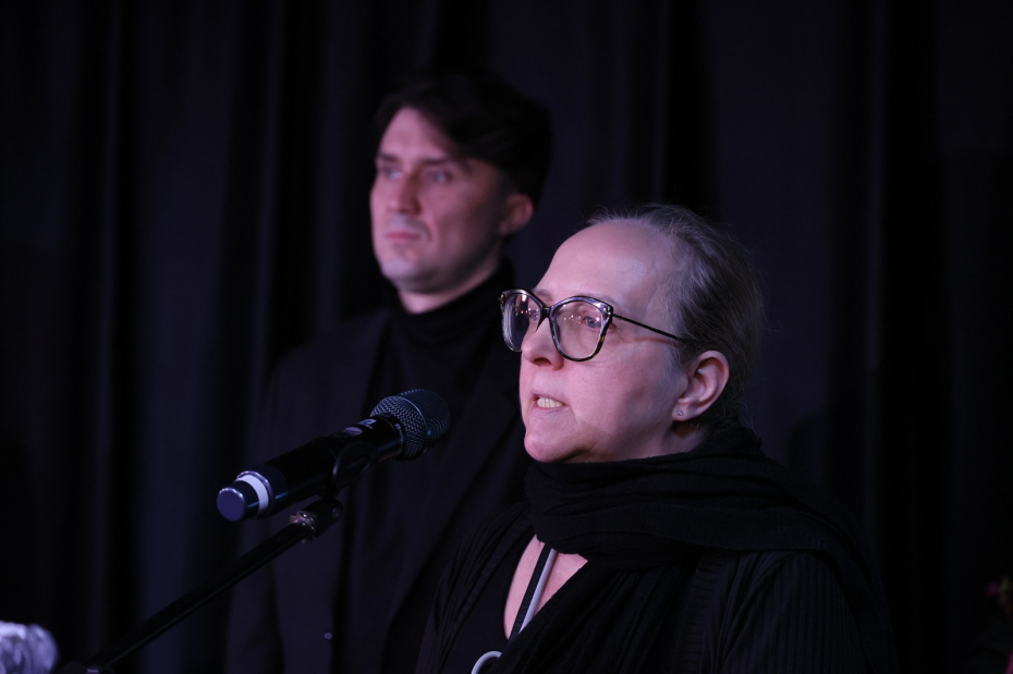 Моника Белова на церемонии прощания с Всеволодом Шиловским Московском театре Всеволода Шиловского в Москве