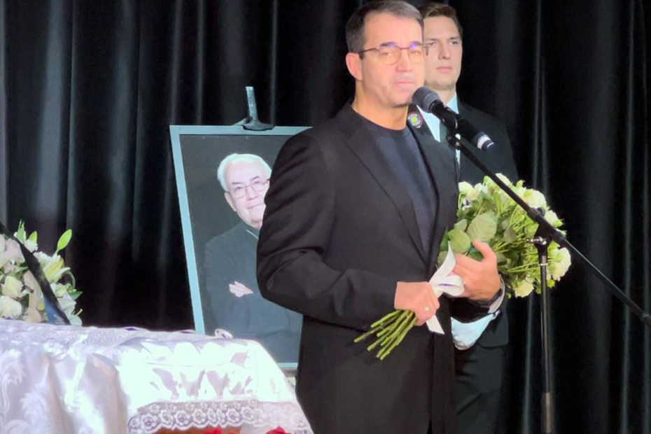 Народный артист России Дмитрий Певцов на церемонии прощания с Всеволодом Шиловским Московском театре Всеволода Шиловского в Москве