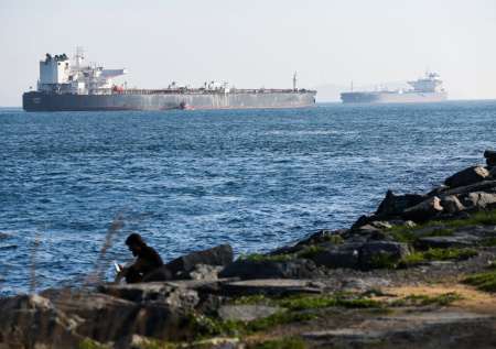 Россия контактирует с Турцией в связи с атаками на танкеры в Черном море