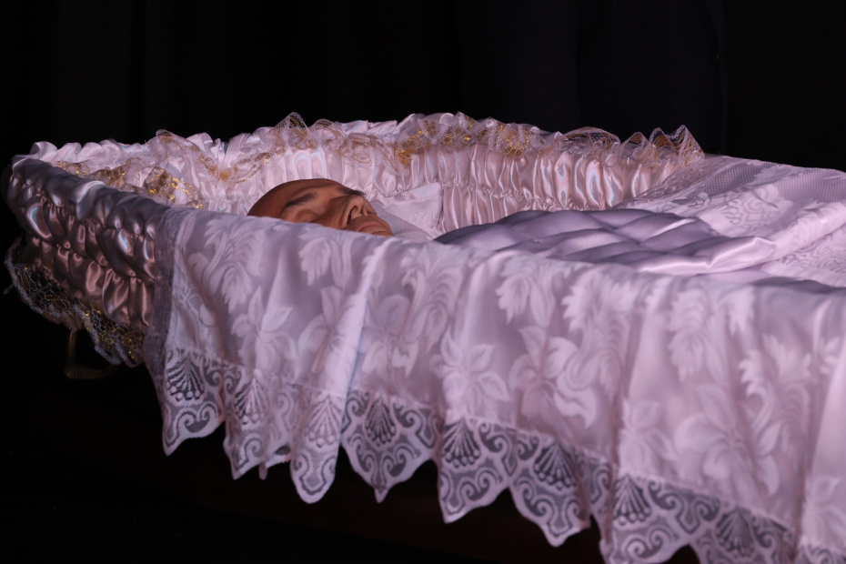 Церемония прощания с Всеволодом Шиловским Московском театре Всеволода Шиловского в Москве