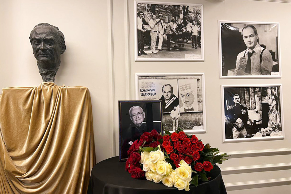 Церемония прощания с Всеволодом Шиловским Московском театре Всеволода Шиловского в Москве