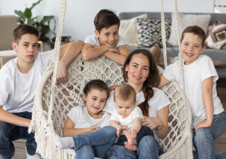 В России предложили ввести родительскую зарплату